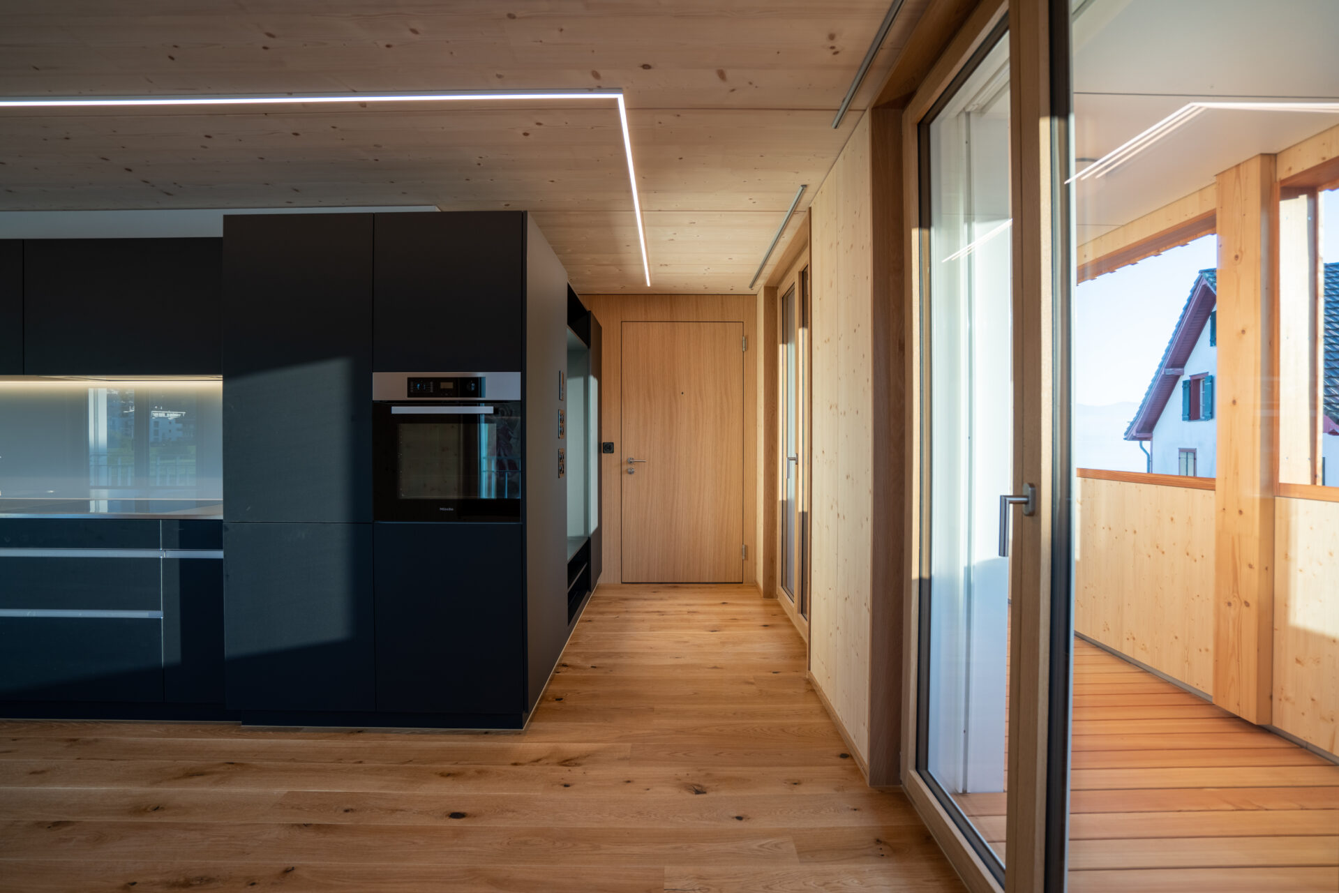 Adler Altendorf, Eingangsbereich und Küche, marty architektur