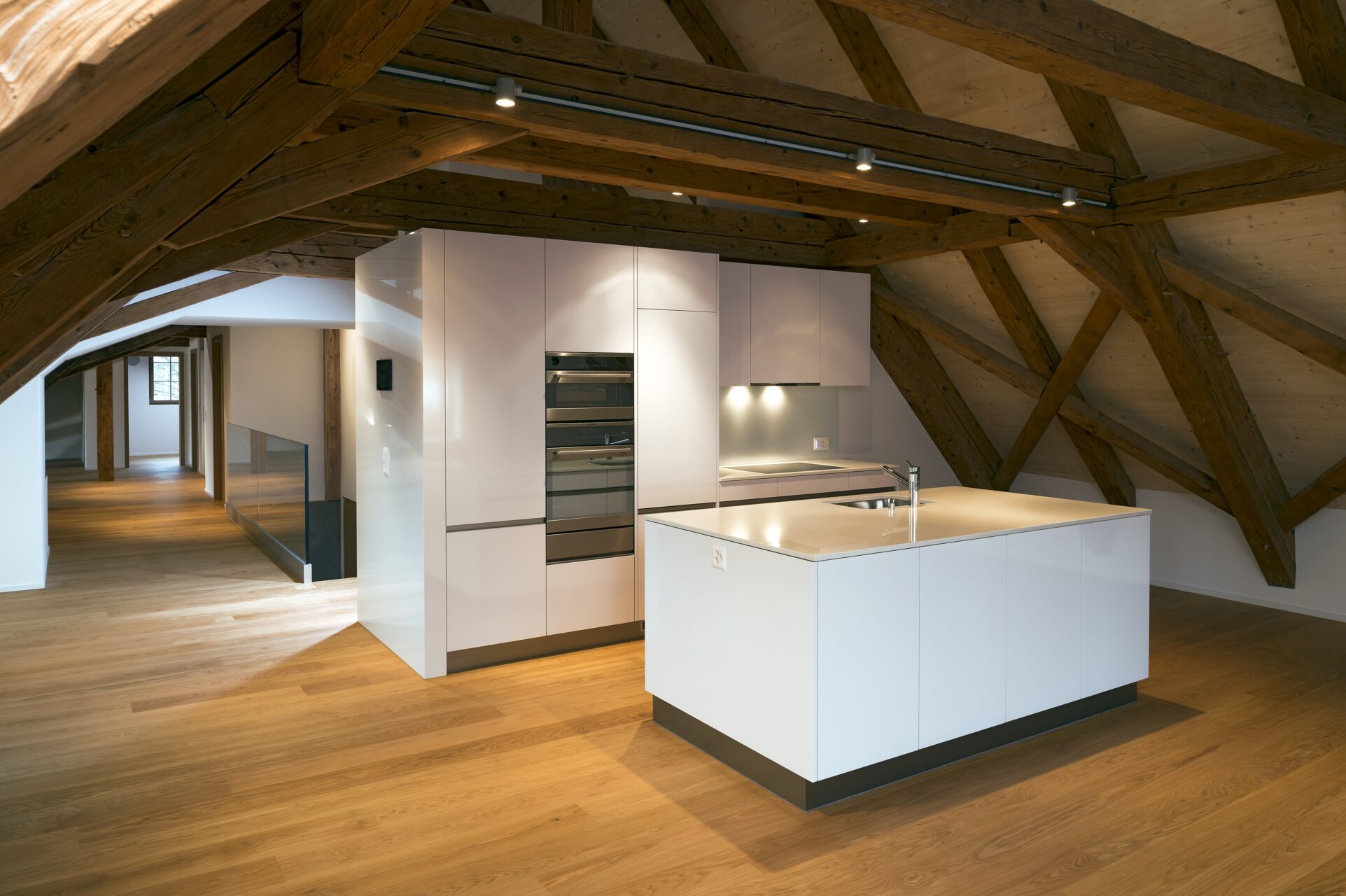 Lehnhof Altdorf, Attikawohnung Küche, marty architektur