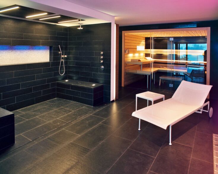Luzernerstrasse Küssnacht, Wellnessbereich Dusche und Sauna, marty architektur