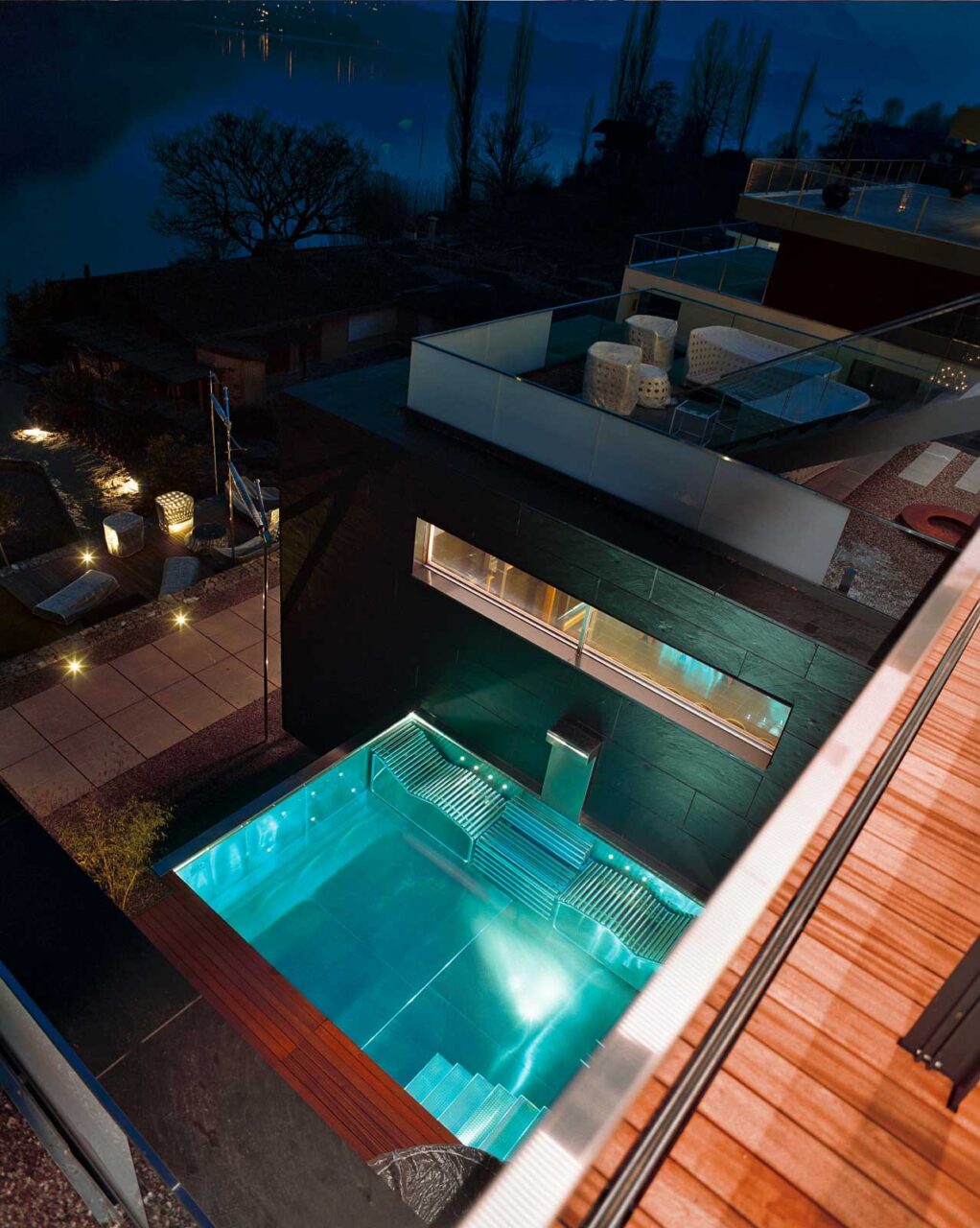 Luzernerstrasse Küssnacht, Aussenaufnahme mit Pool, marty architektur