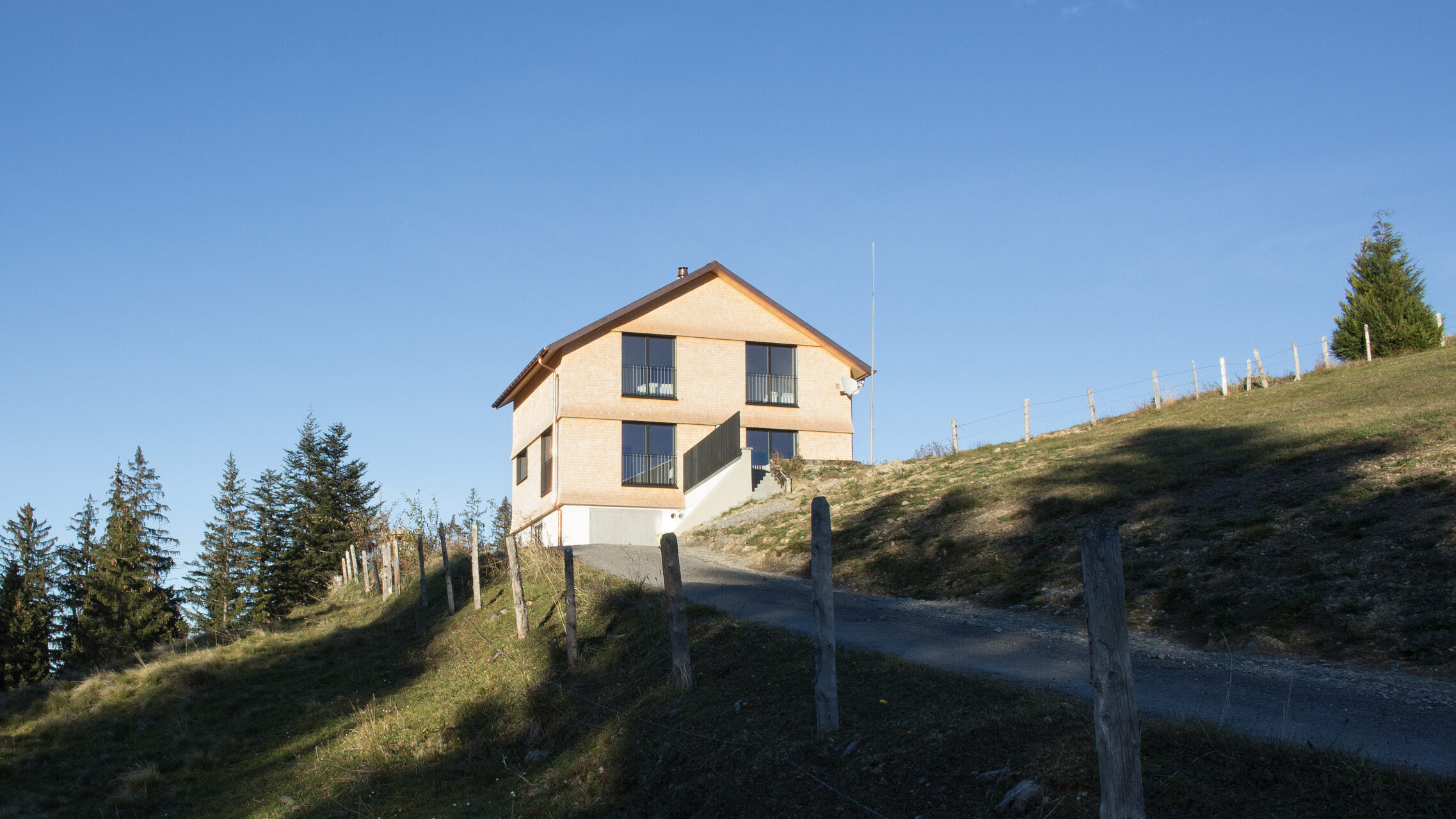 Rinderweidstrasse Altendorf, Aussenaufnahme, marty architektur