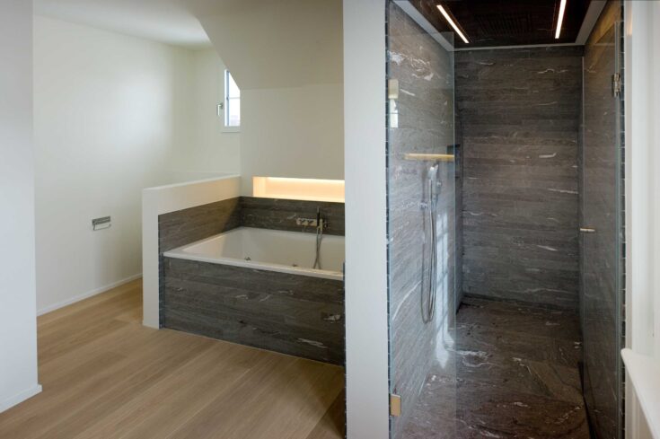 Salve Regina Einsiedeln, Badewanne und Dusche, marty architektur