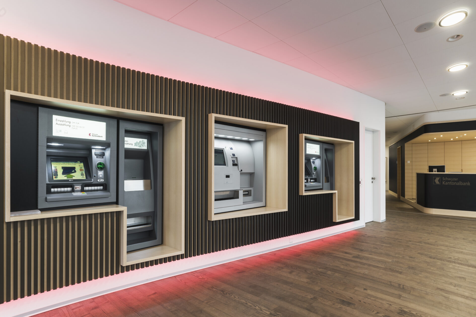 Schwyzer Kantonalbank Altendorf, Bancomaten, marty architektur