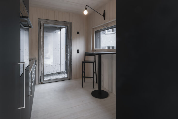 Acherhofstrasse Schwyz, Küche und Eingangsbereich, marty architektur
