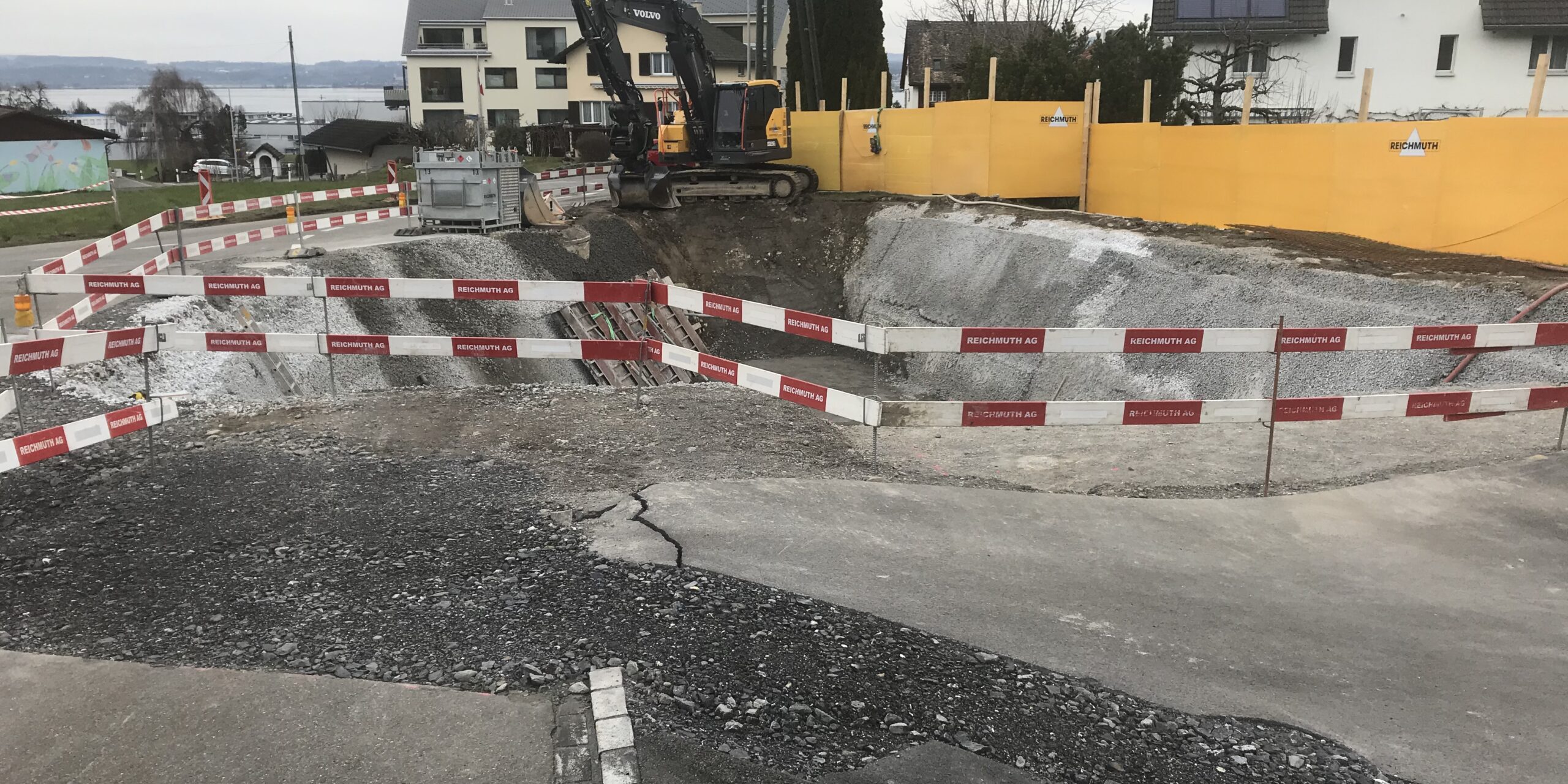 Litschstrasse Altendorf, Baufoto Aushub, marty architektur