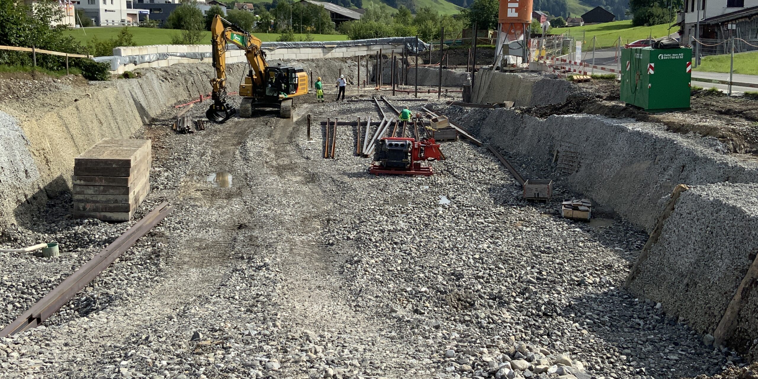 Riedlisgatter Rothenthurm, Baufoto Aushub und Pfählung, marty architektur
