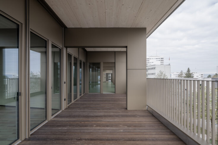 Dreifachturnhalle Pfäffikon, Terrasse, marty architektur