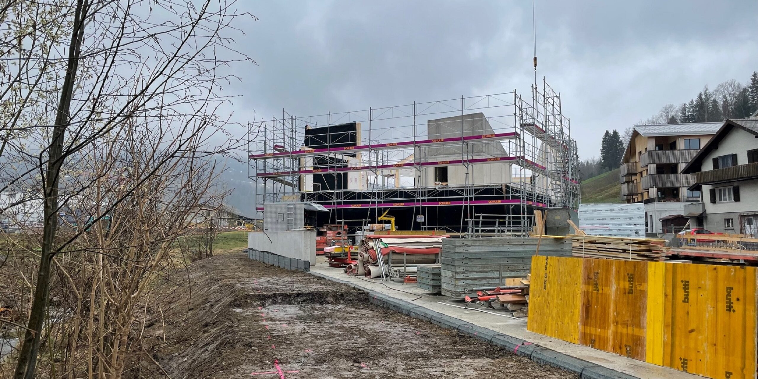 Riedlisgatter Rothenthurm, Baufoto Aufrichten Holzbau, marty architektur