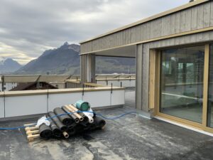 Blumen Müller Schwyz, Baufoto Holzfassade, marty architektur